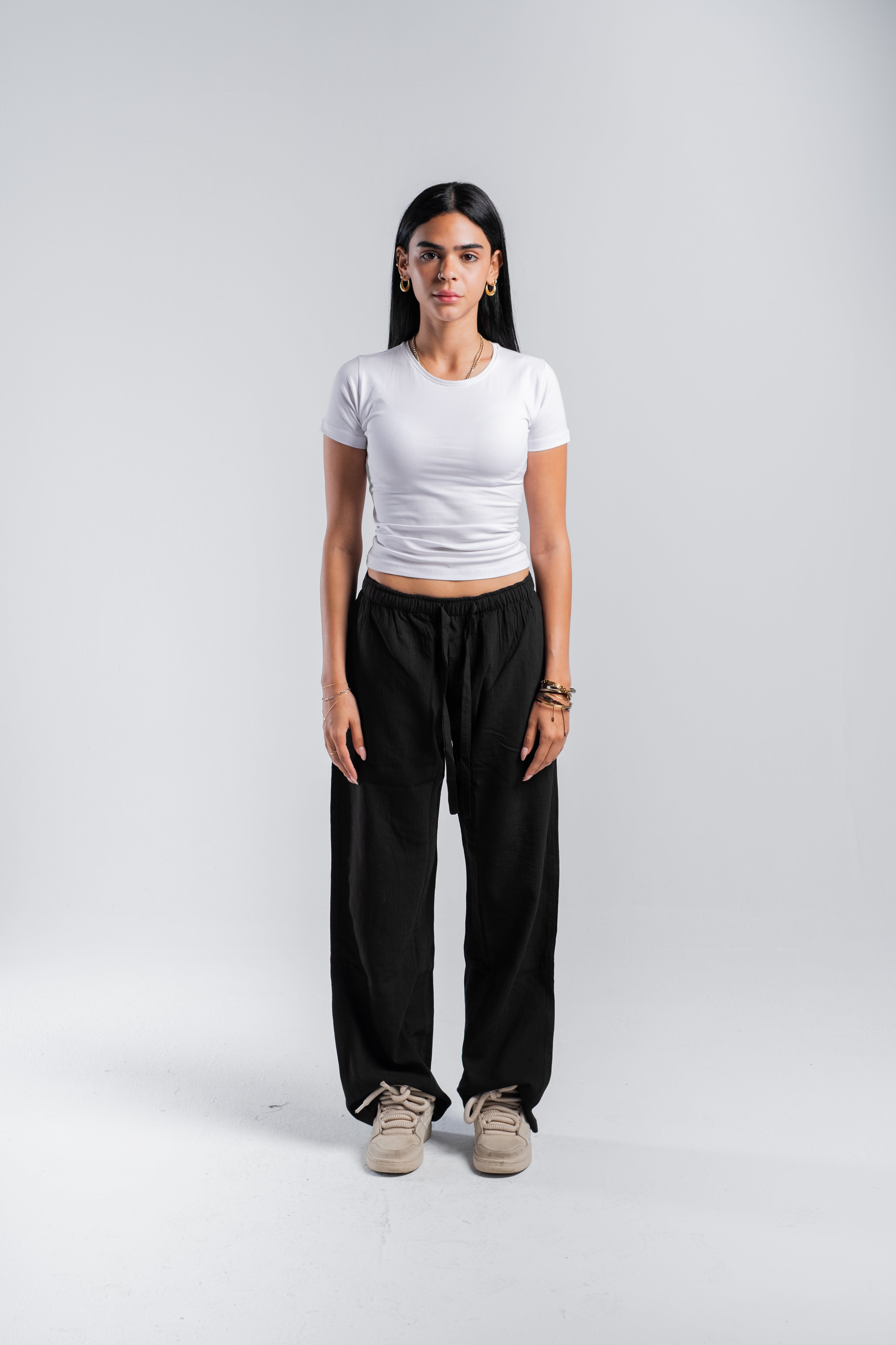 Women Crinkle Trousers in Black