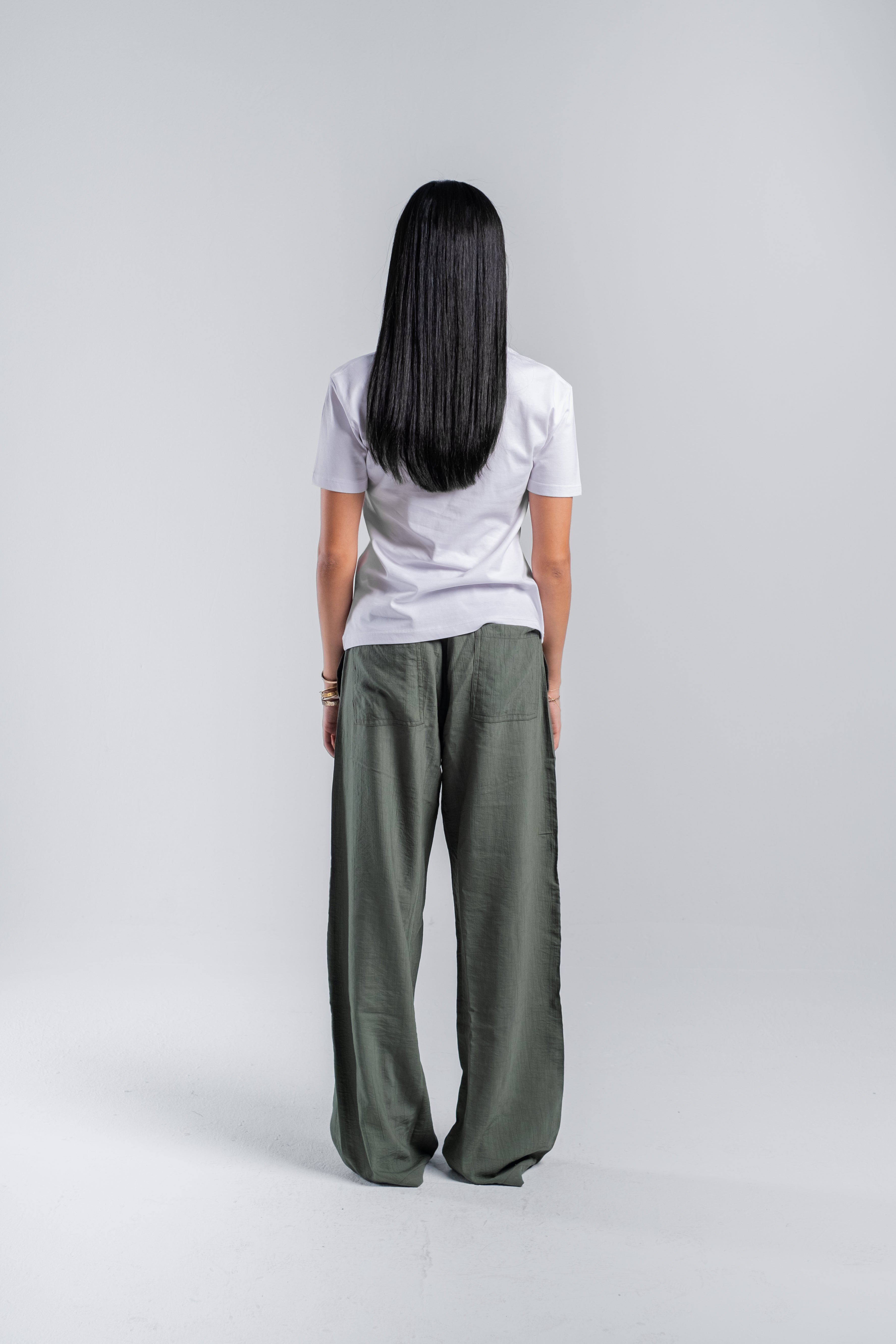 Women Crinkle Trousers in Olive
