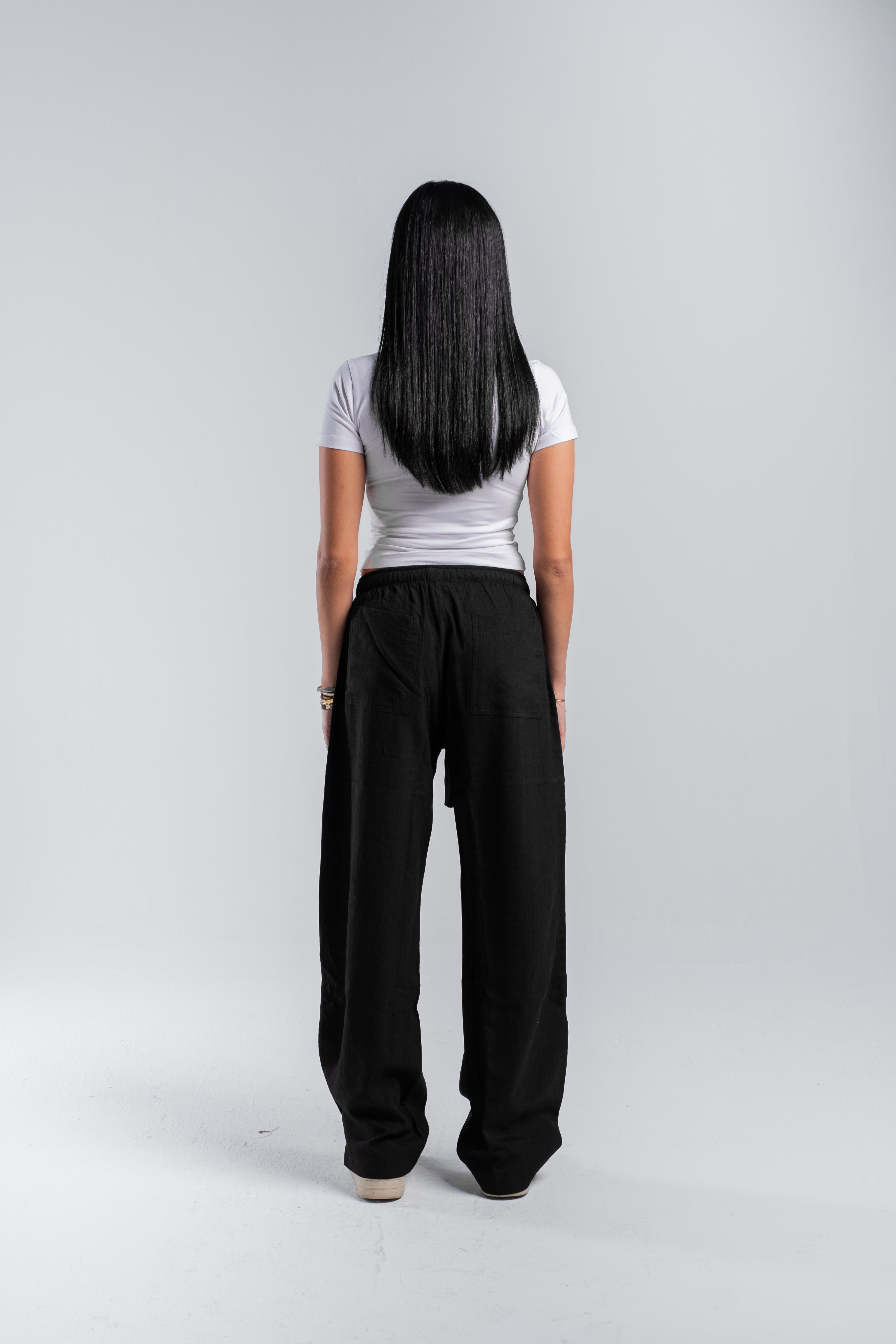 Women Crinkle Trousers in Black