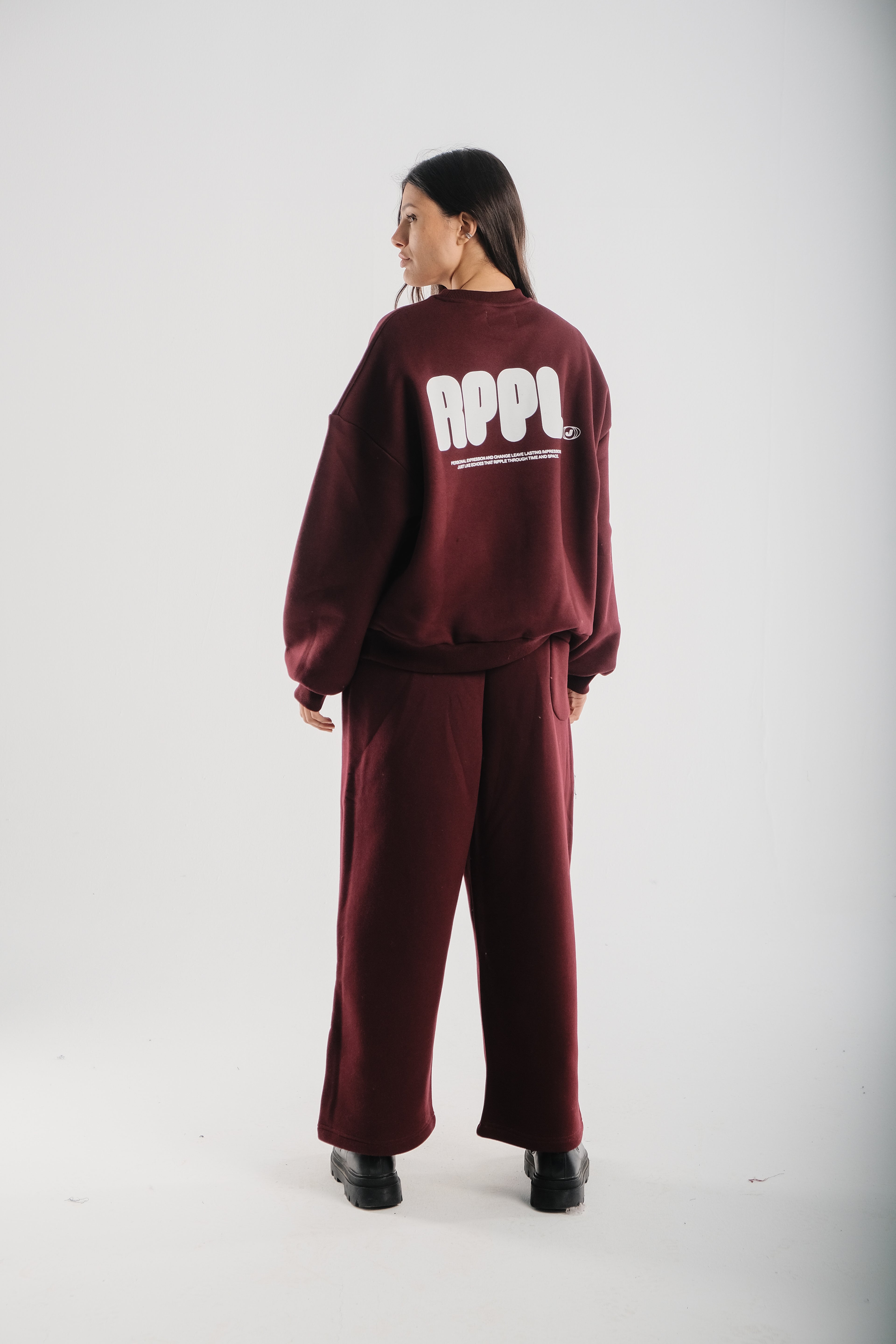Jam R2 Crewneck