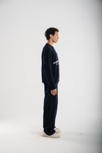 NAVY BLUE KNIT SWEATER