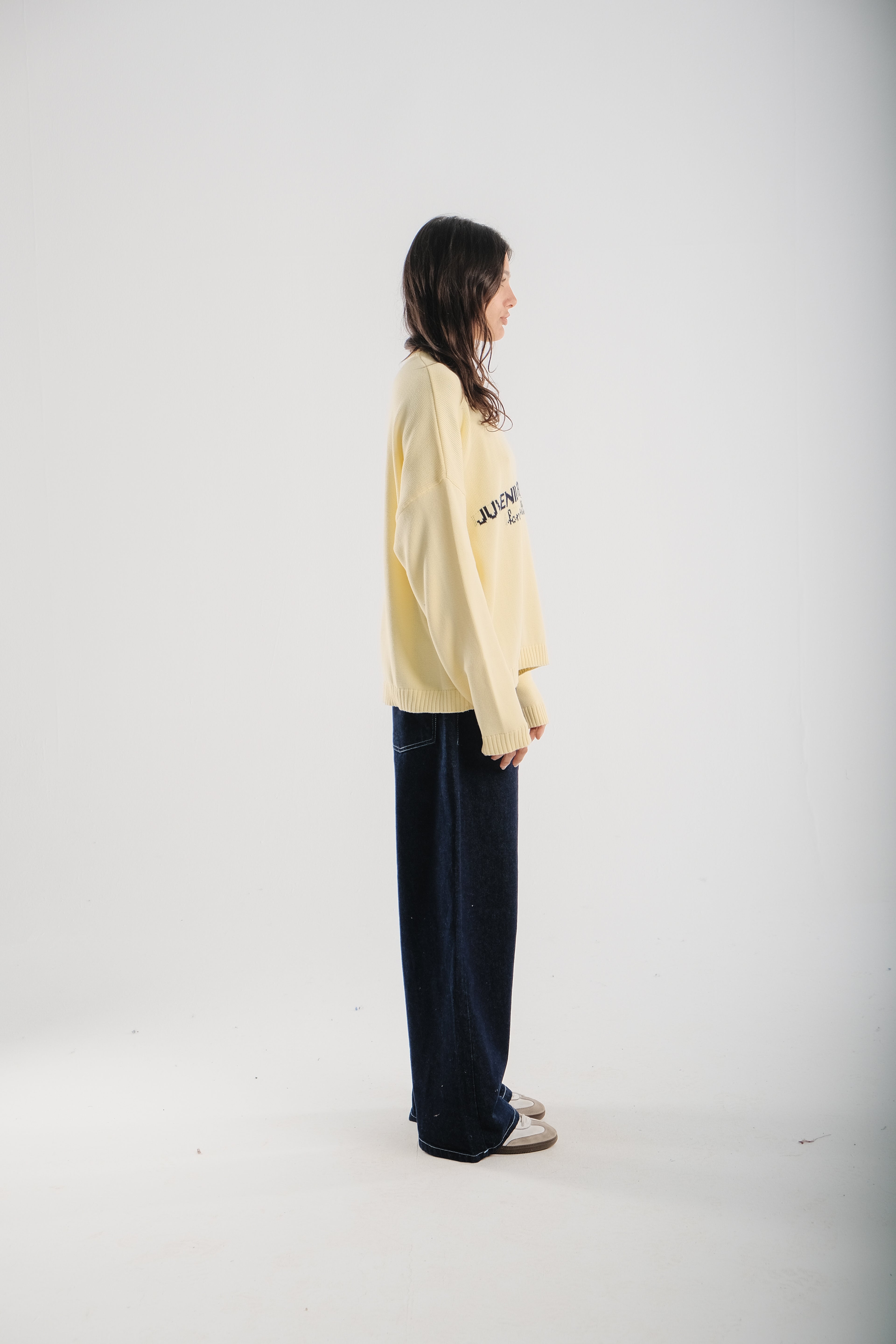 PALE YELLOW KNIT SWEATER