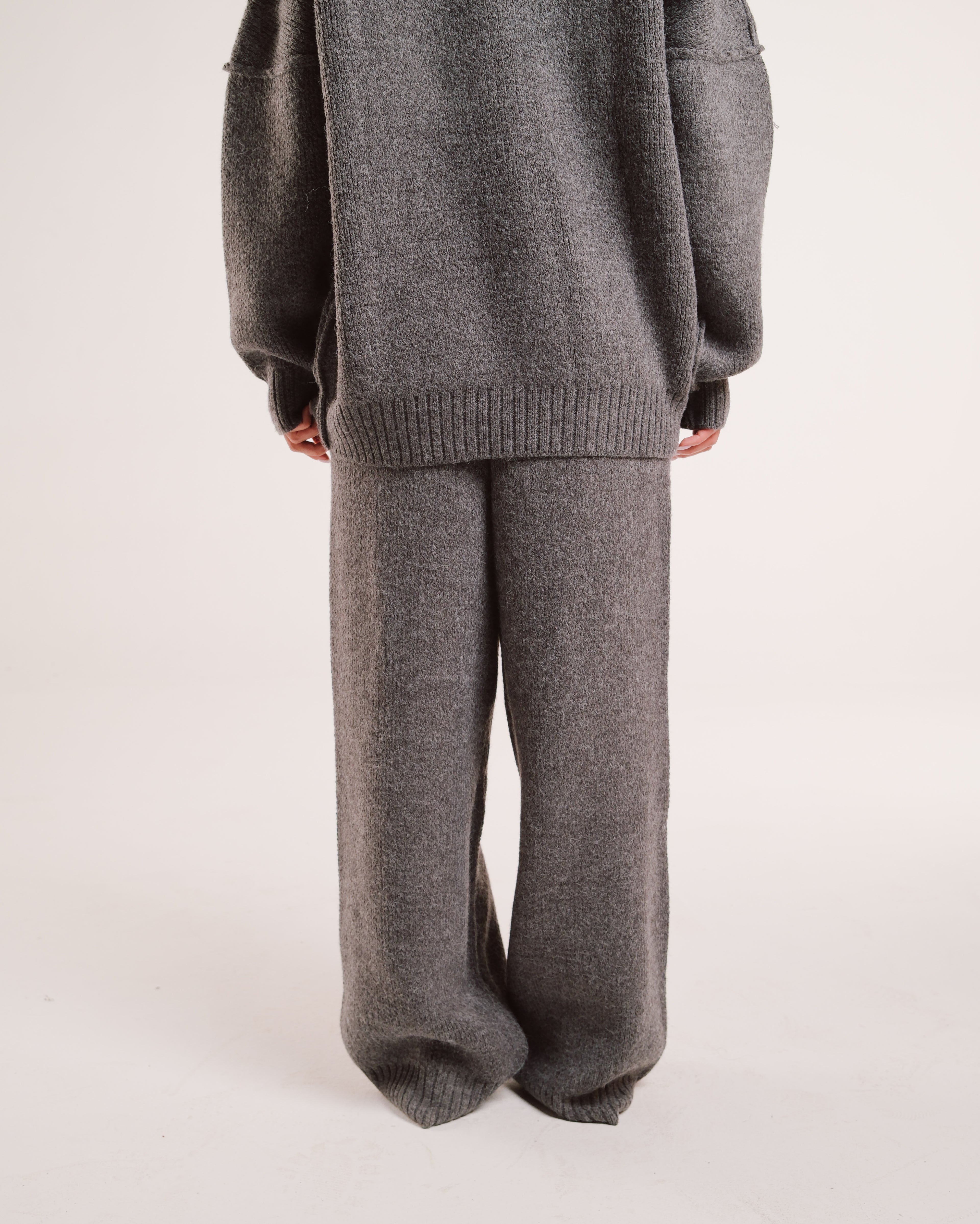 Heavy Knit Stacks in Latte Grain