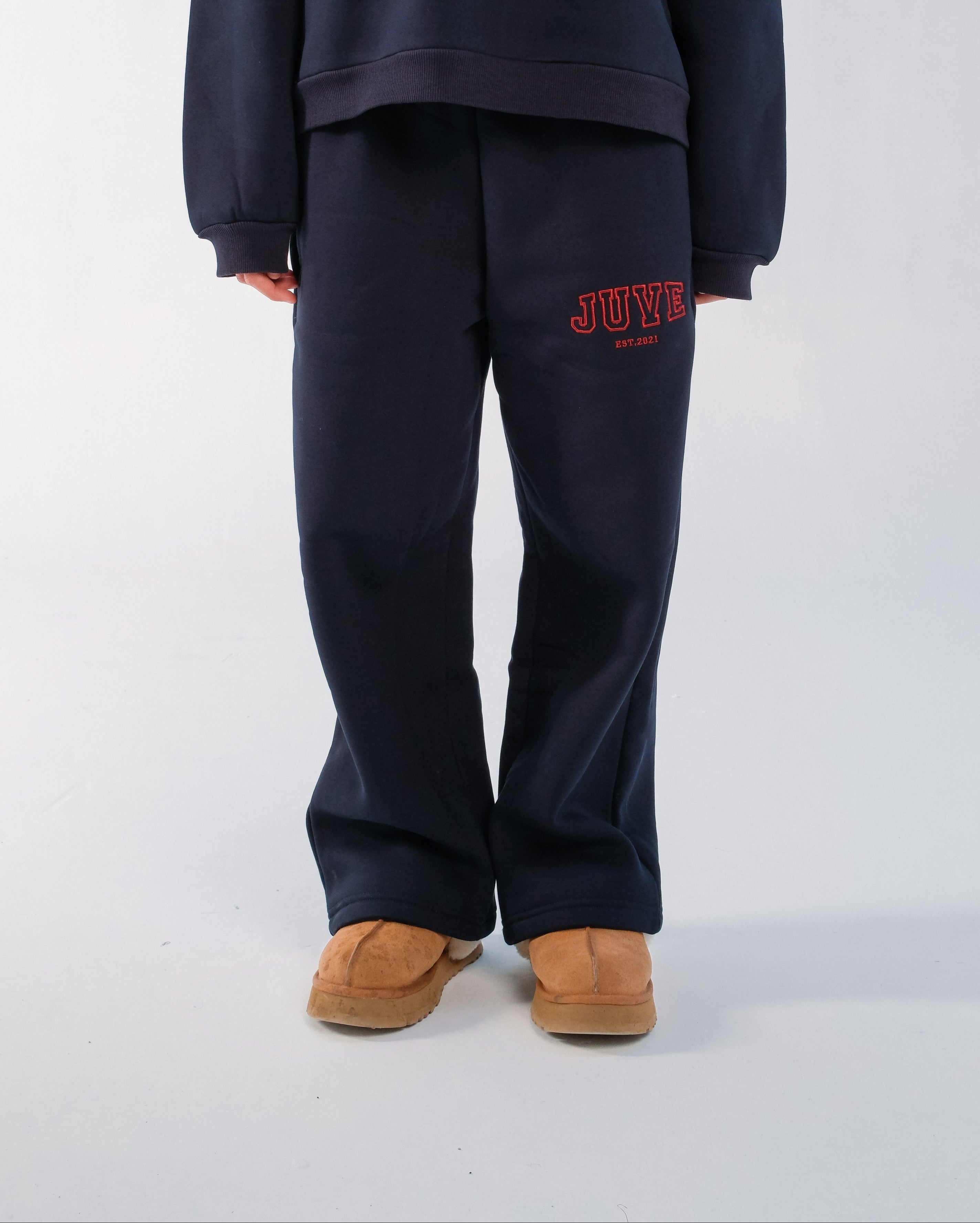 JUVE Signature Sweats in Midnight Blue