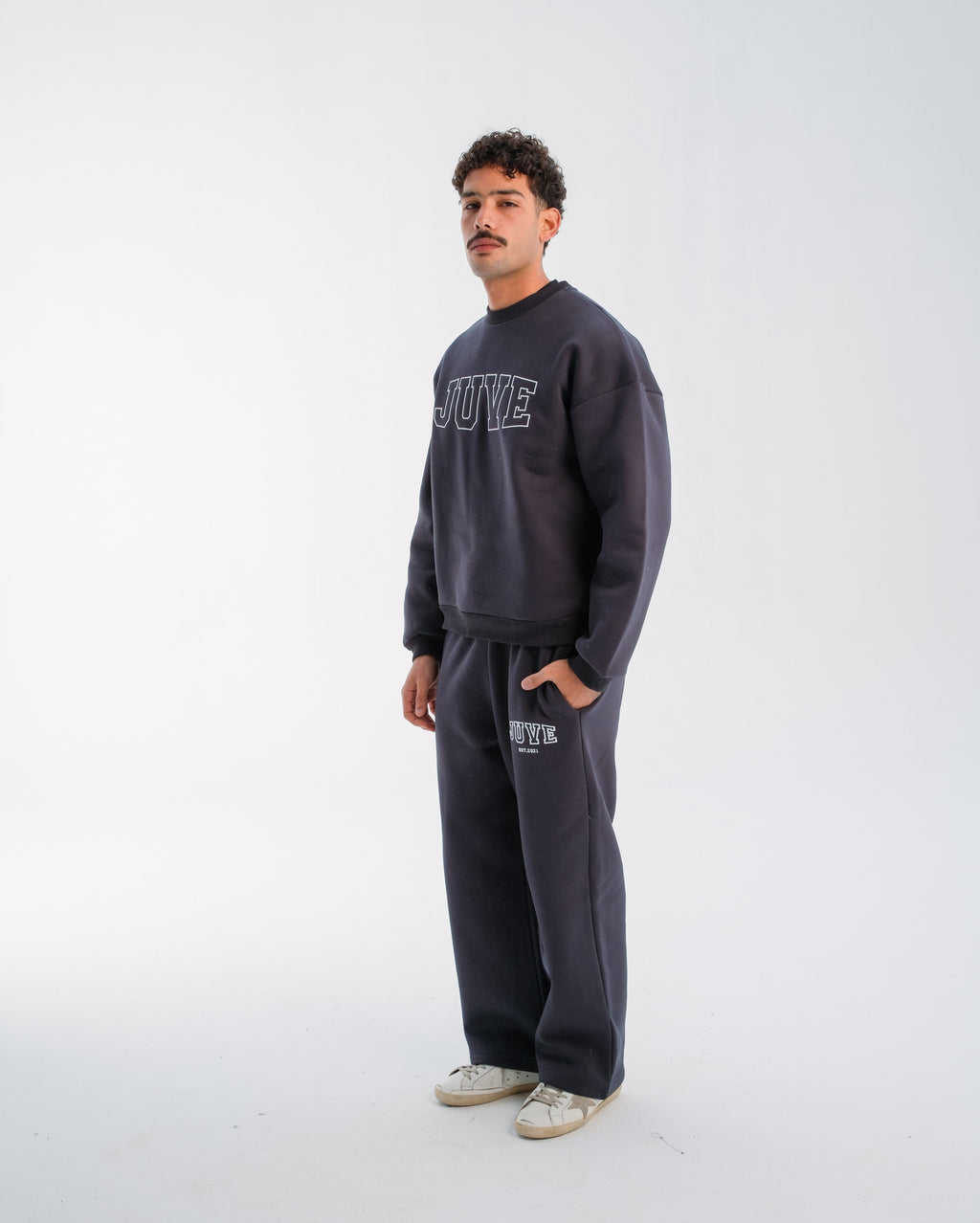 JUVE Signature Sweats in Dark Gray