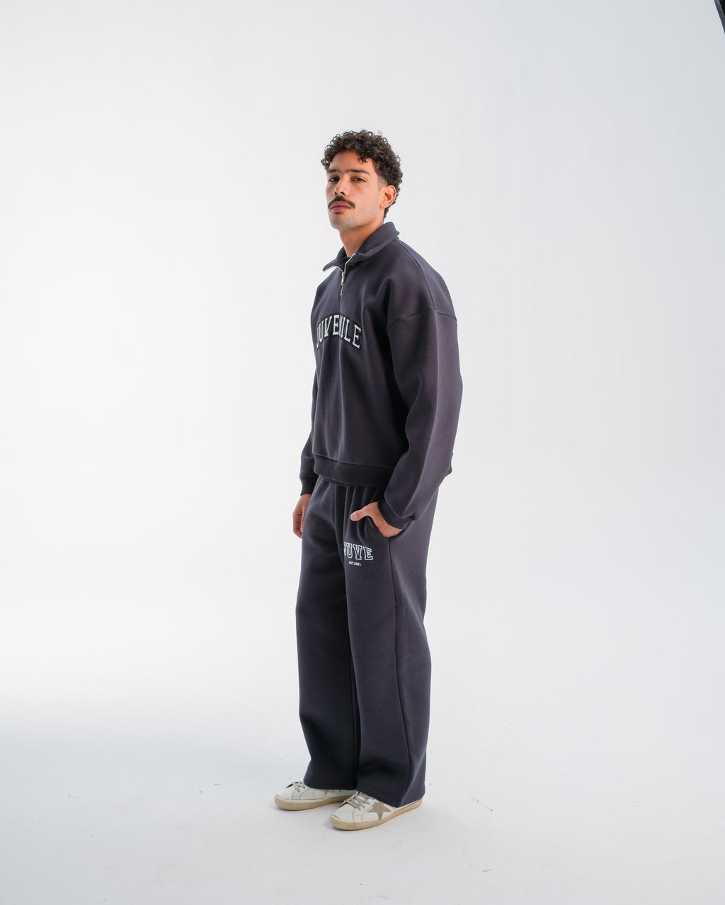 JUVENILE Signature Half Zip in Dark Gray