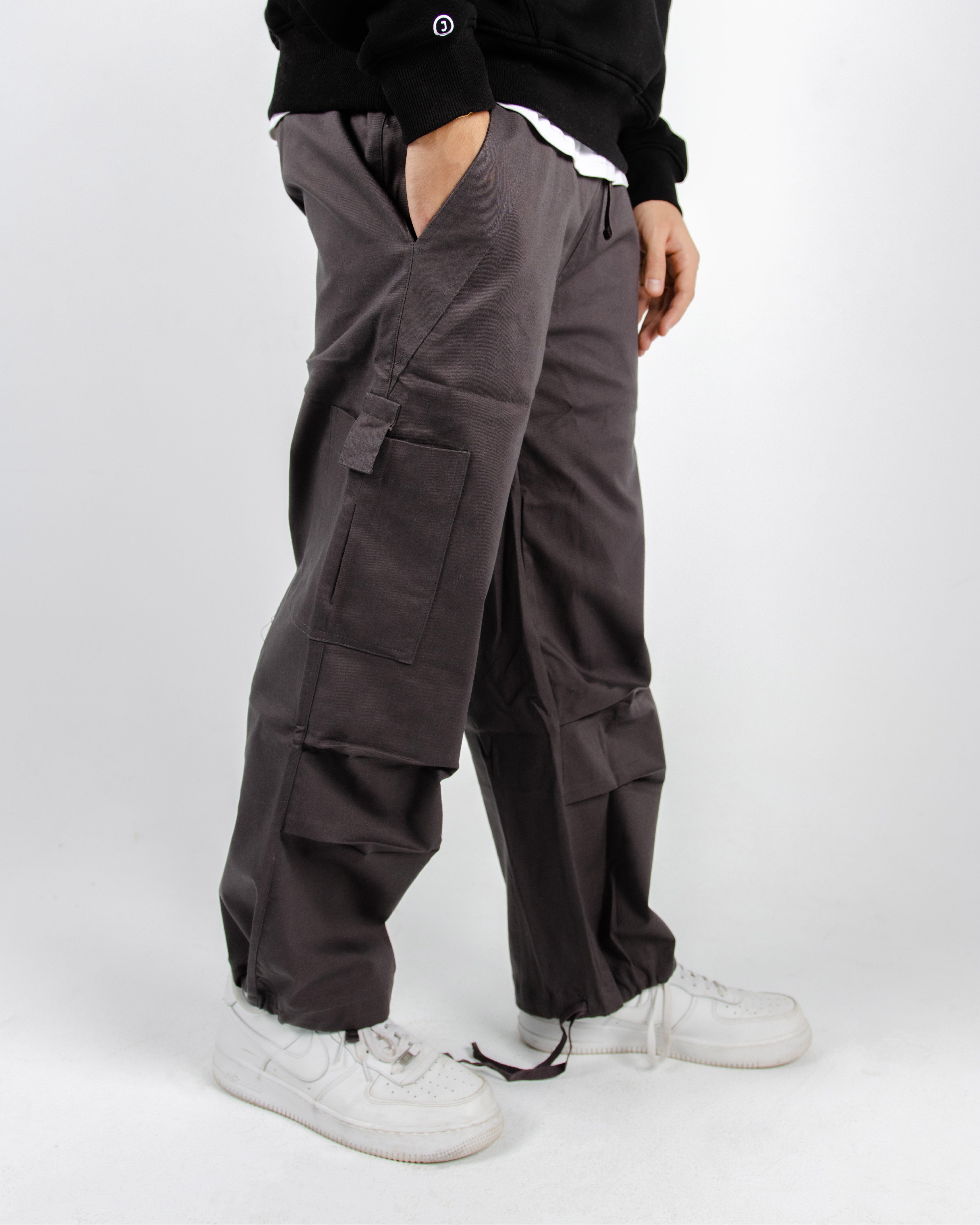 Men CHUTES in Charcoal