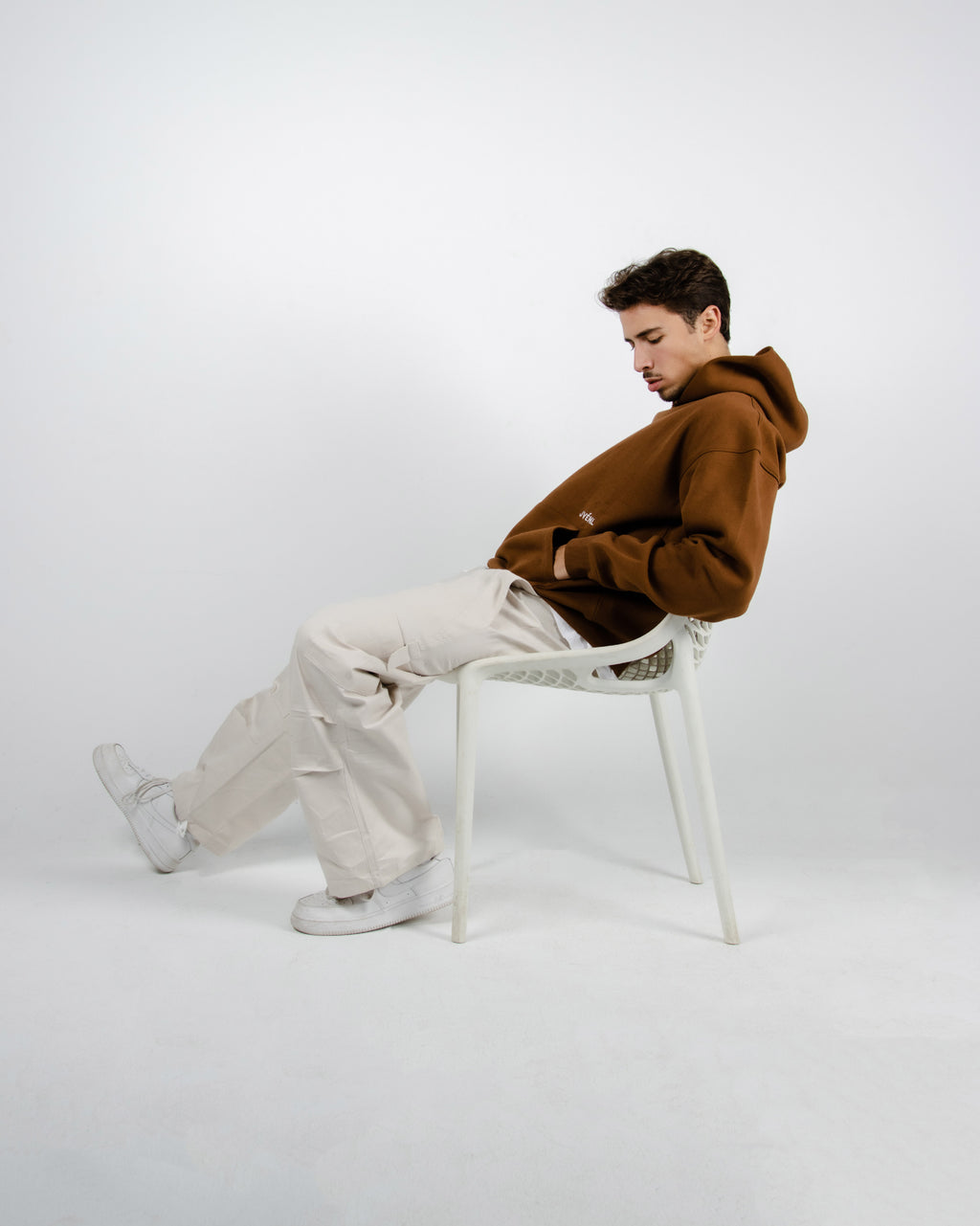 Men CHUTES in Cream